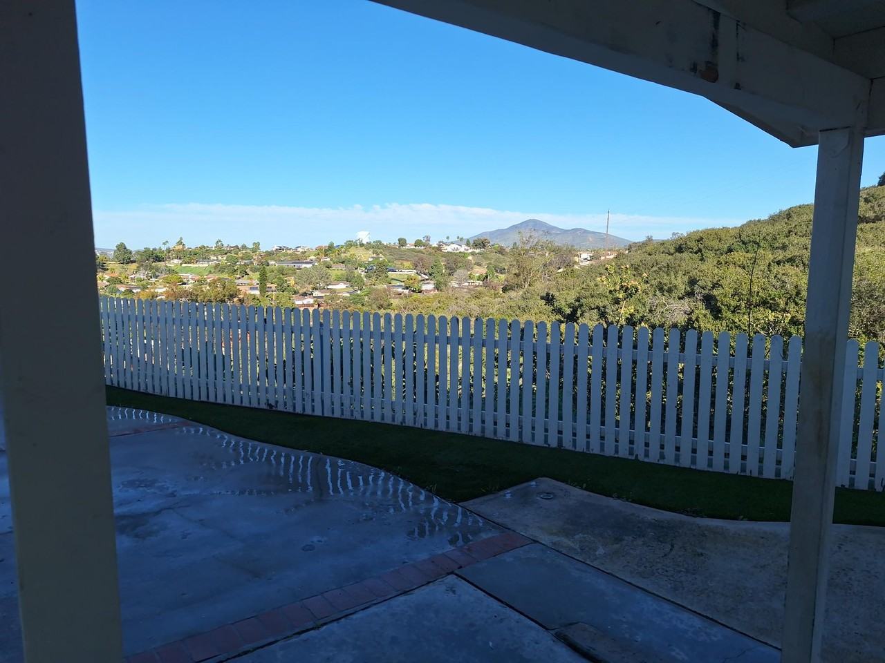 Surrey Dr #2 - Photo 6 of 17