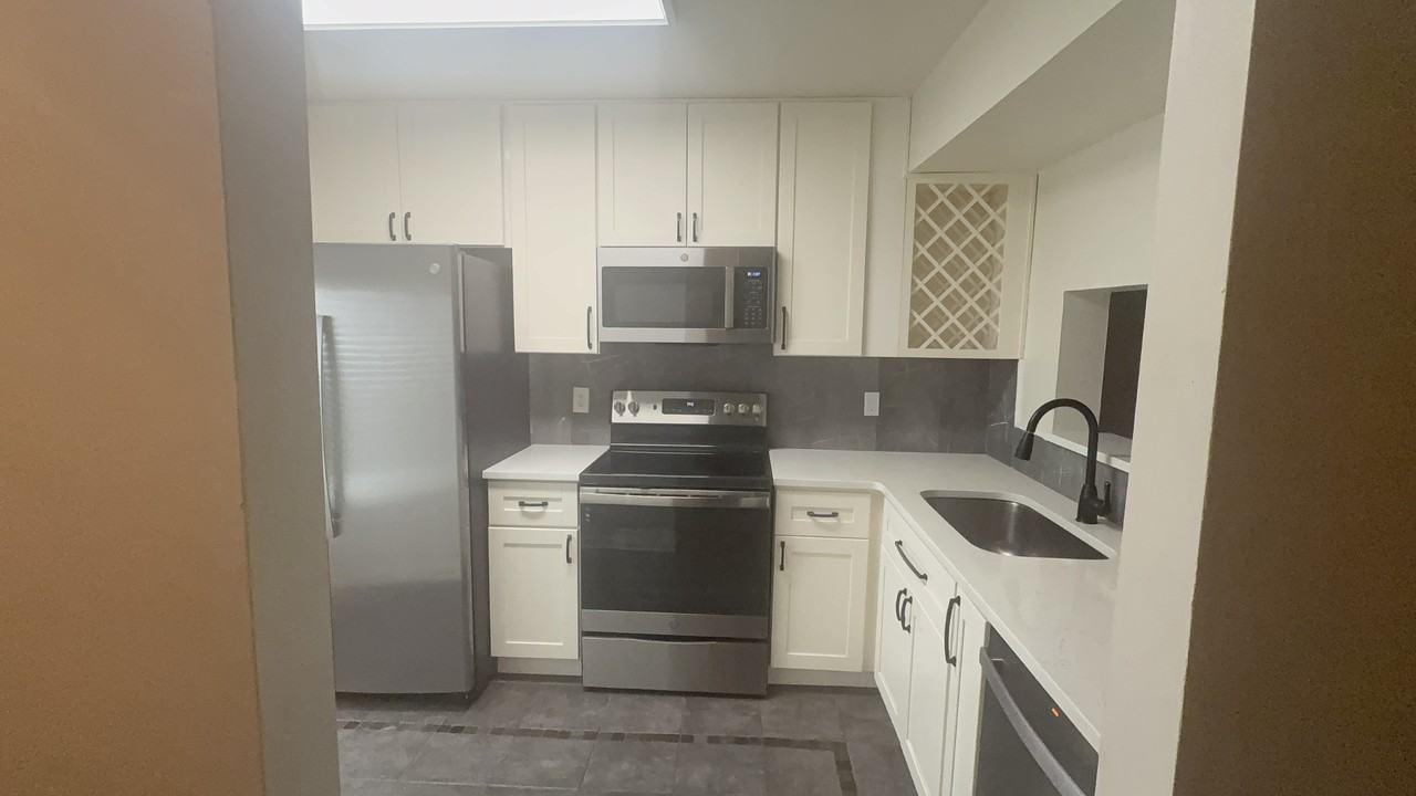 Constance Ct #5705 - Photo 5 of 15