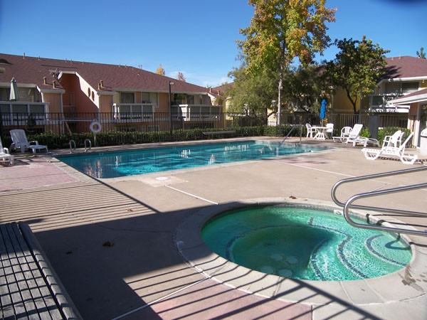 2902 Redwood Pkwy #26 - Photo 3 of 11