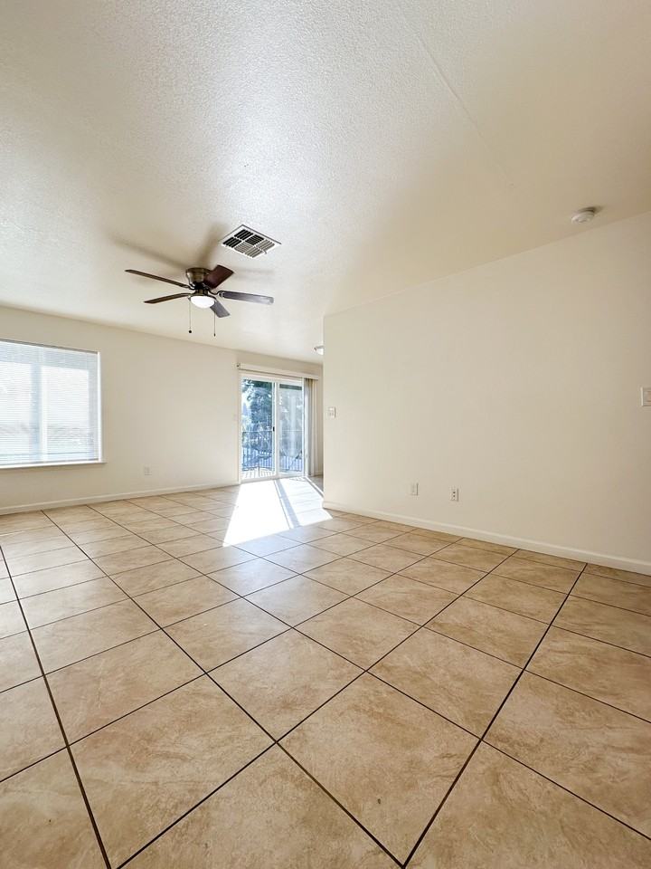 1315 Dustin Dr #1 - Photo 4 of 13