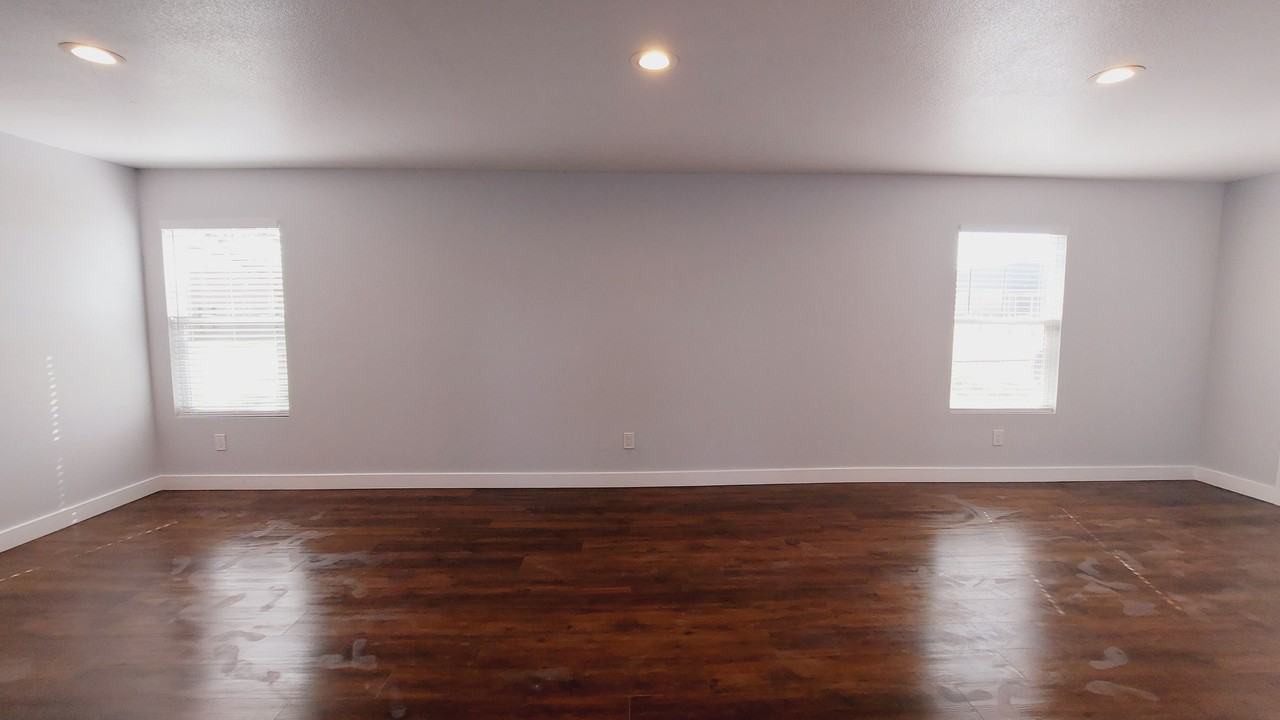 808 S Bois D Arc St #NA - Photo 6 of 12