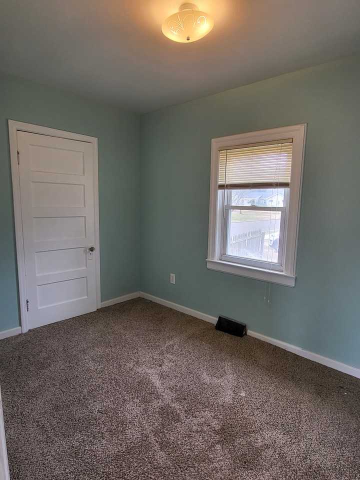 8 Thackara Ave #NA - Photo 5 of 15