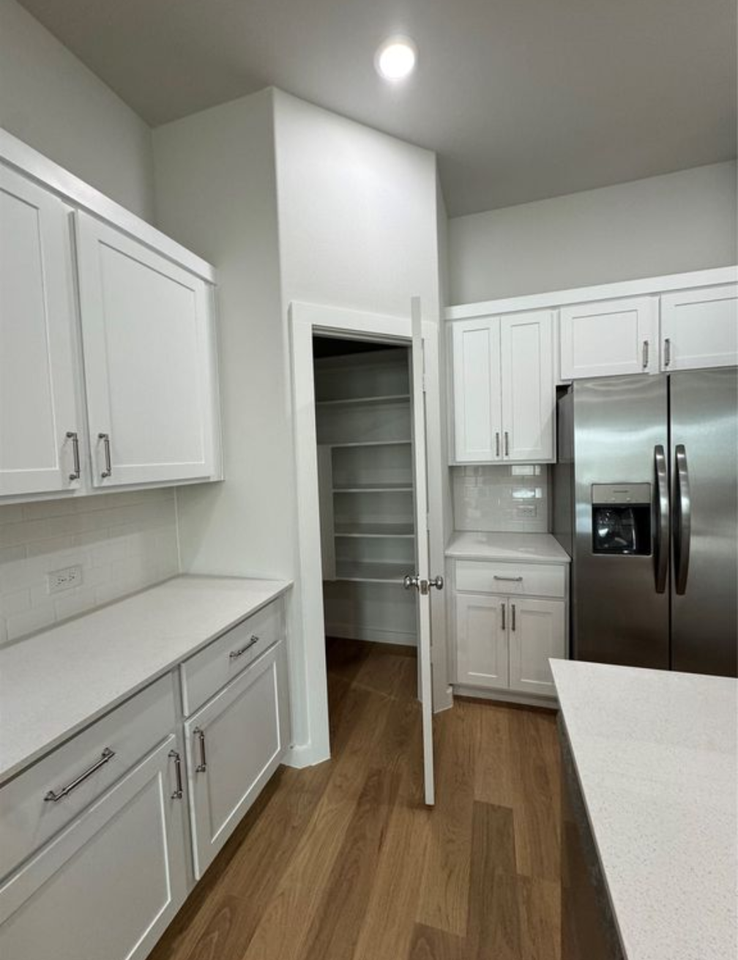 421 Bertney Dr #NA - Photo 5 of 15