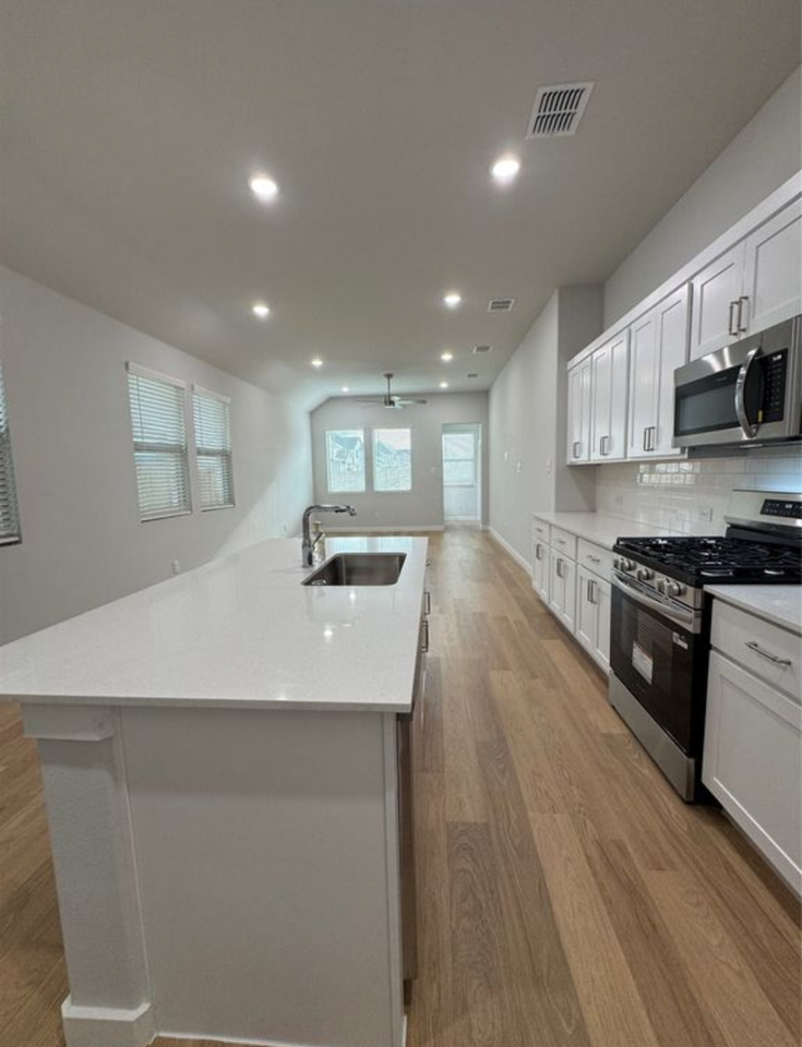 421 Bertney Dr #NA - Photo 6 of 15