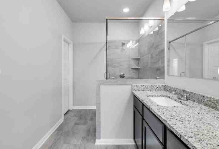 1833 Horatio St #NA - Photo 6 of 9