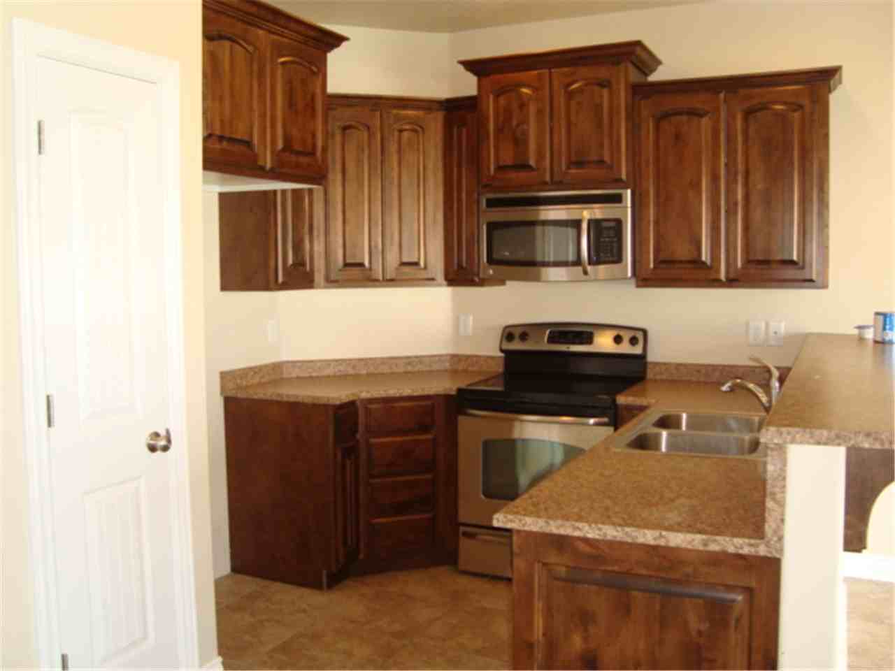 2493 N Cypress Way - Photo 2 of 7