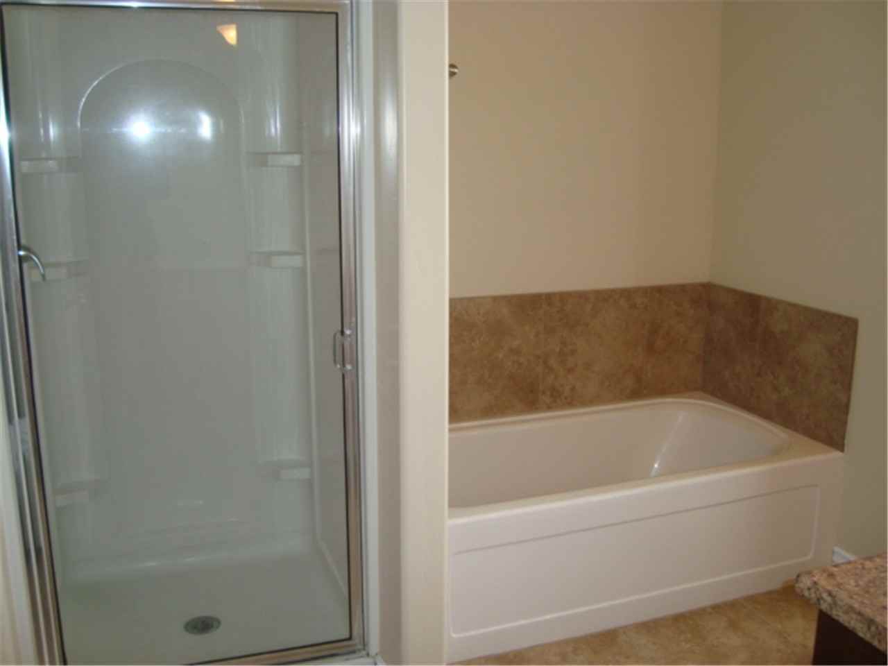 2493 N Cypress Way - Photo 3 of 7