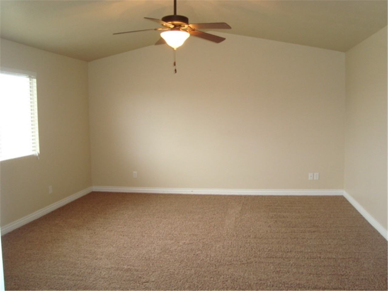 2493 N Cypress Way - Photo 6 of 7