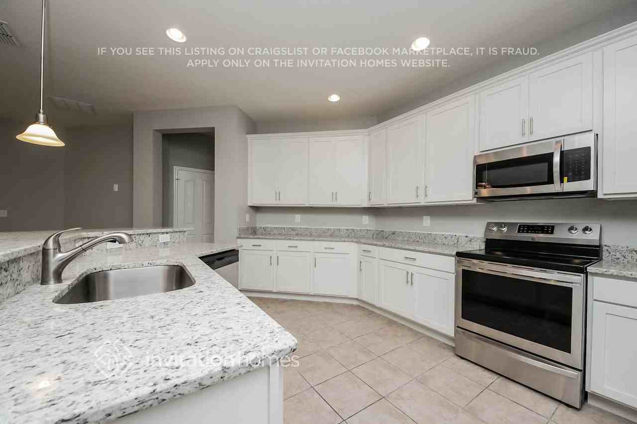 1045 Hermosa Way - Photo 7 of 21