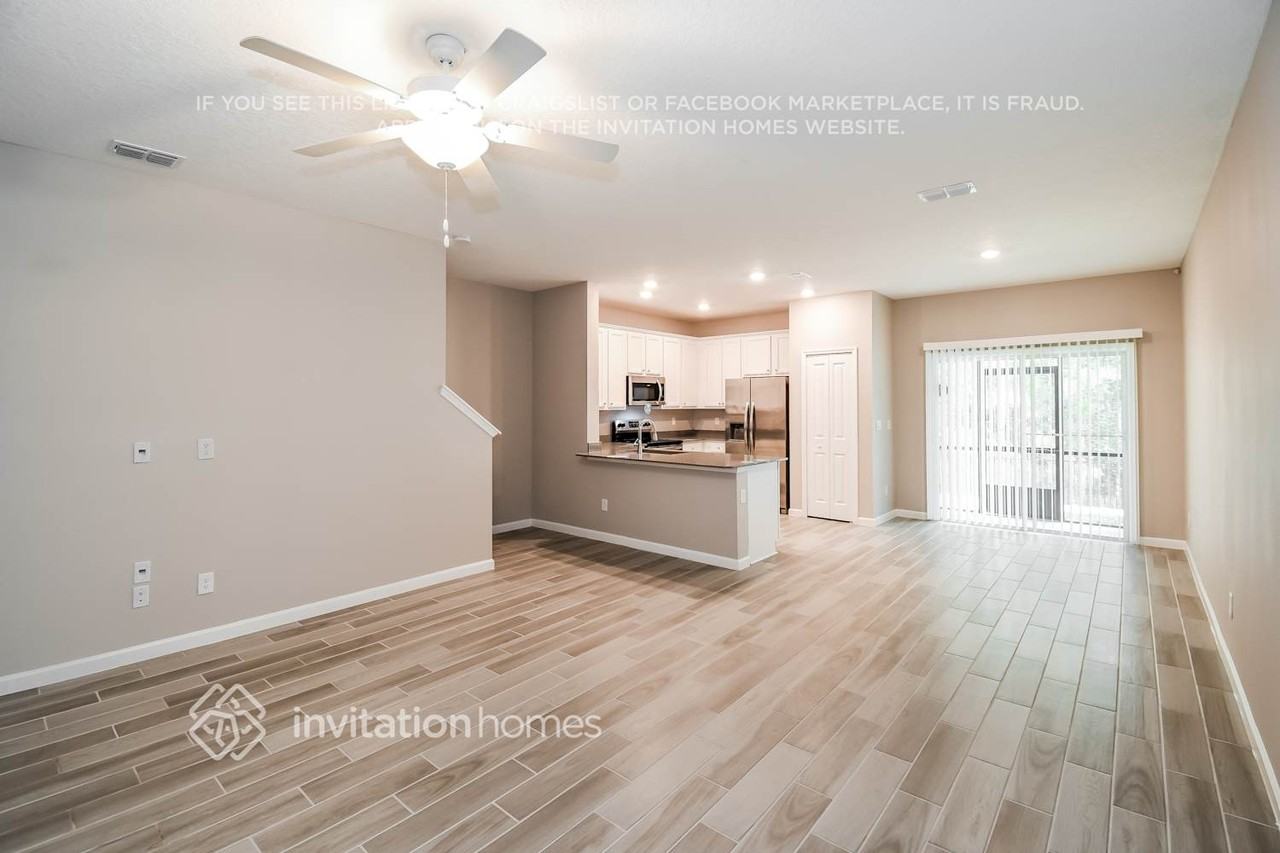 385 Cherry Ridge Dr - Photo 4 of 21