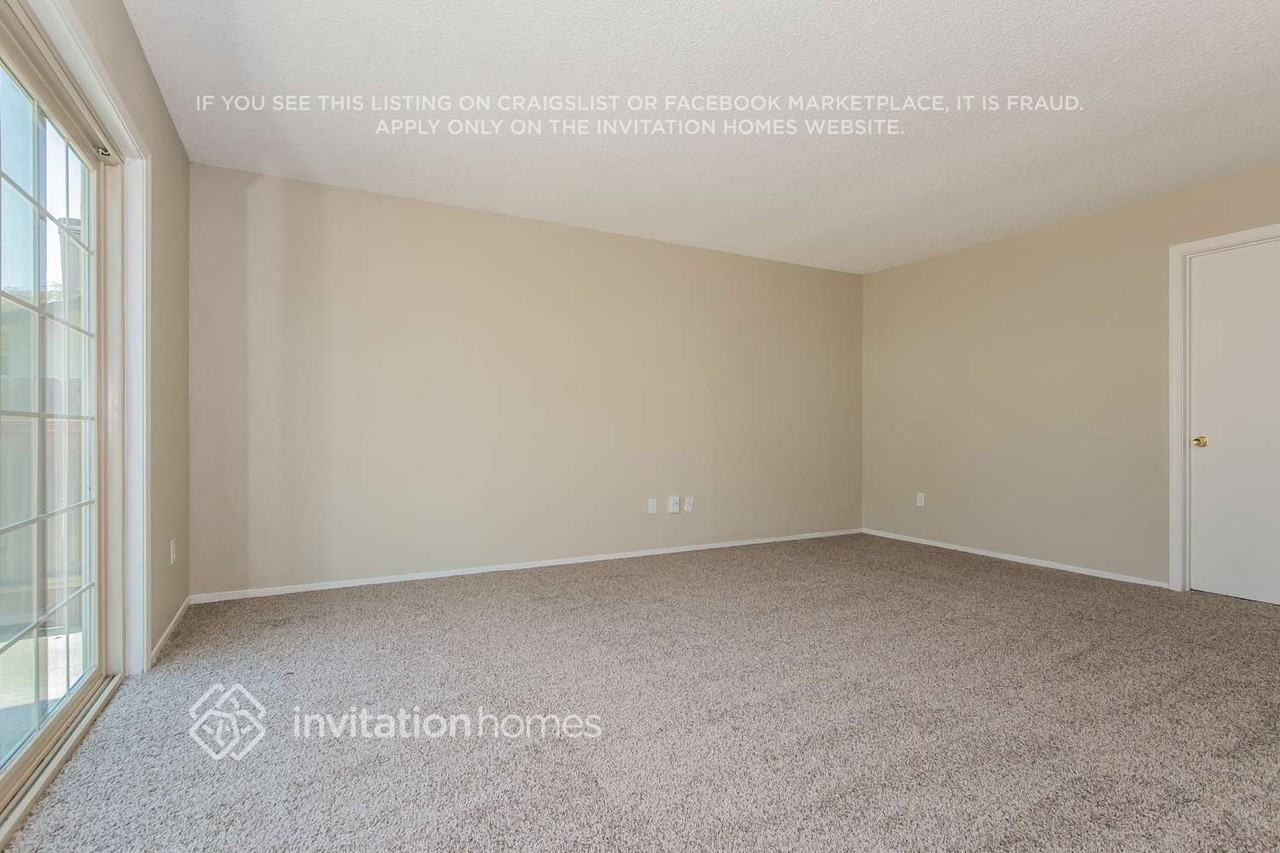 1100 Canary Ct - Photo 5 of 13