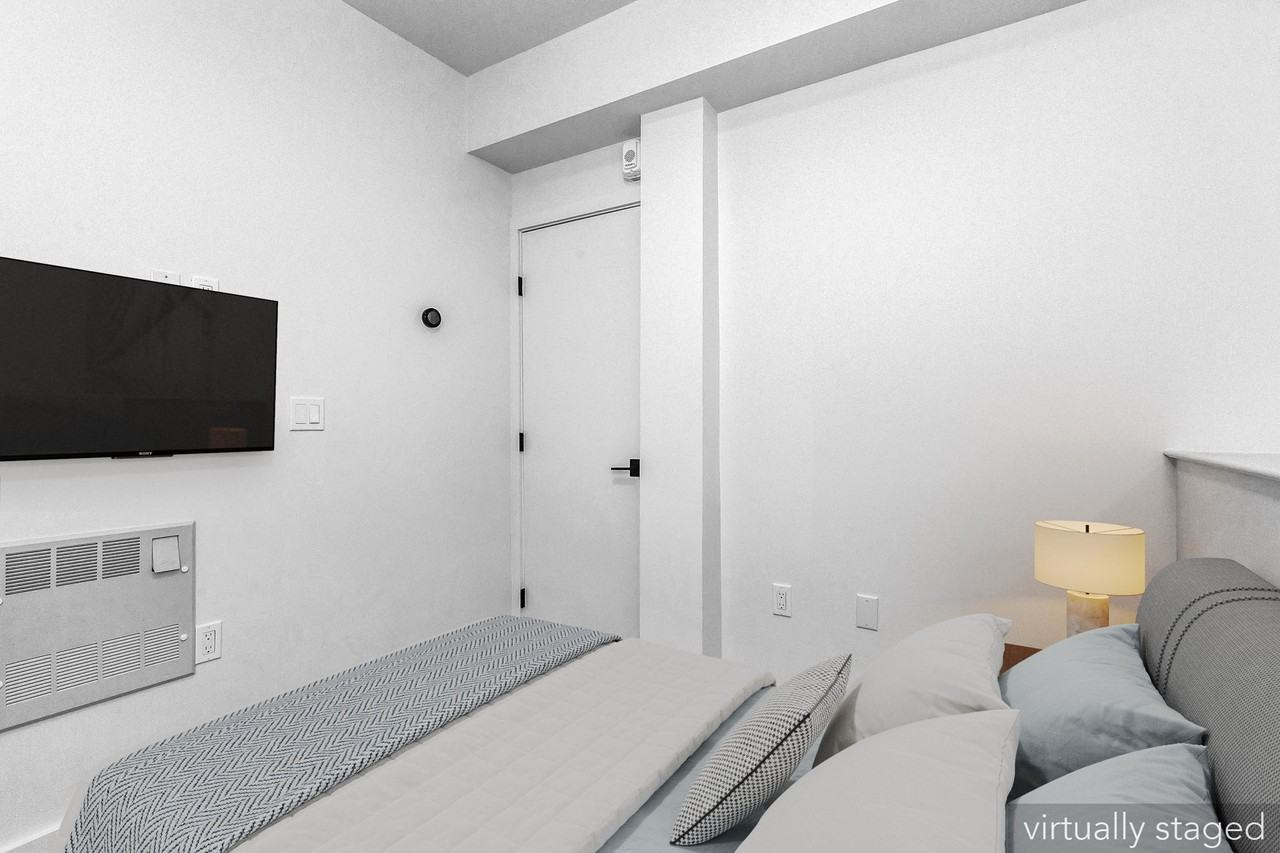 181 Bartlett - Photo 4 of 16