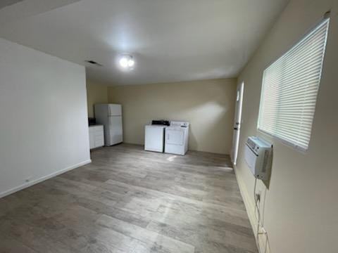 6253 Canby Avenue - Photo 7 of 14