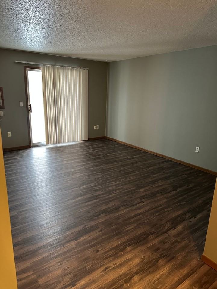 Brandy Center Apartments - Photo 4 of 15