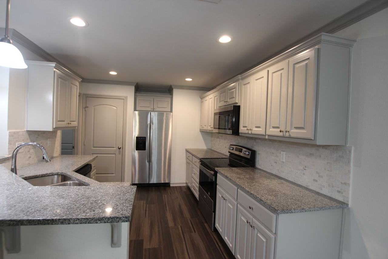 6311 Villa Rosa Way - Photo 4 of 20