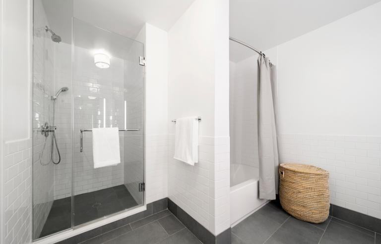 Pine St #1809 - Photo 4 of 9