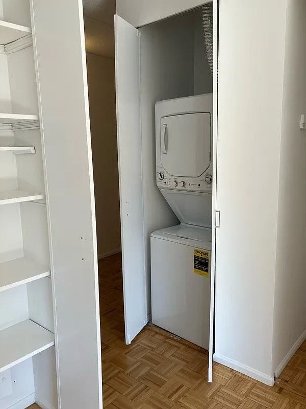 Worth St #1413 - Photo 7 of 10