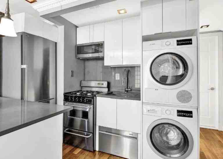 Mulberry St #4U - Photo 2 of 8