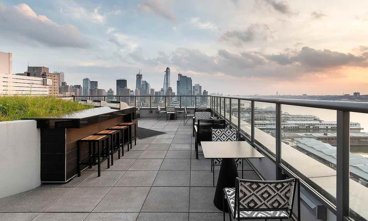 W 57th St #2118 - Photo 6 of 13