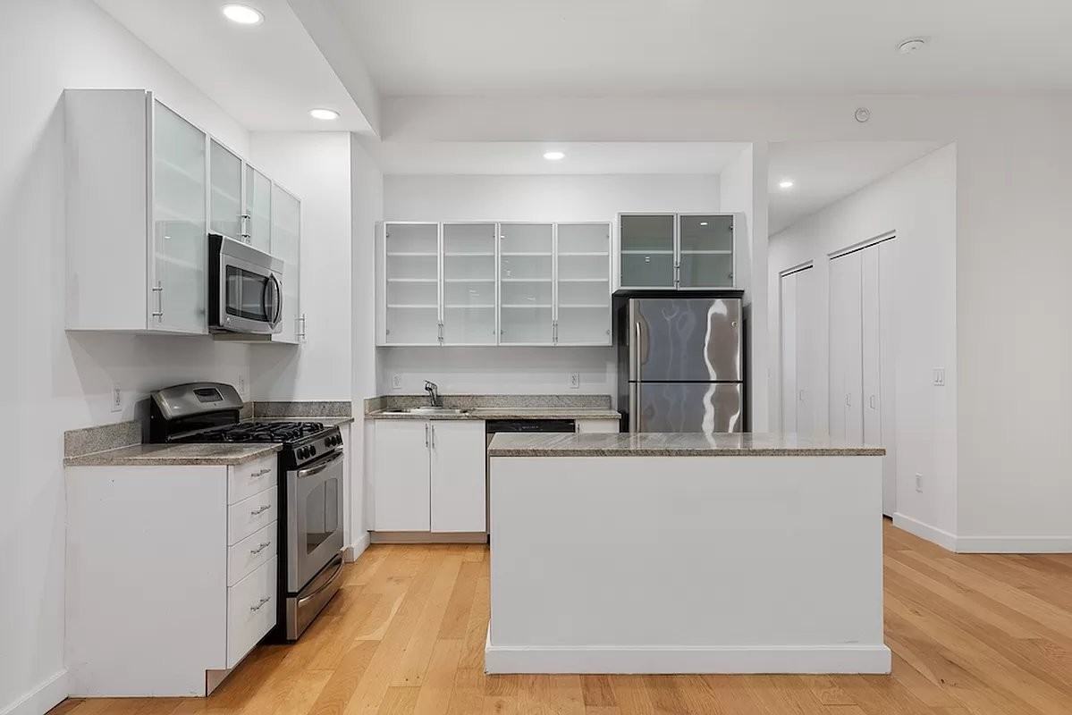 Gold St #2005 - Photo 2 of 15