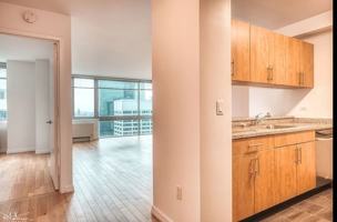 featured image of Gold St #2712