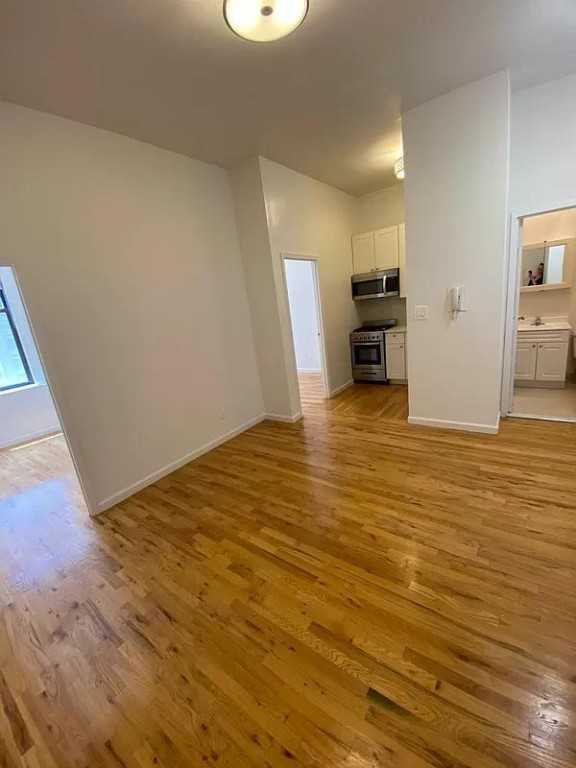 Maiden Ln #4E - Photo 2 of 6