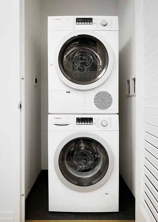 Pine St #2306 - Photo 4 of 10