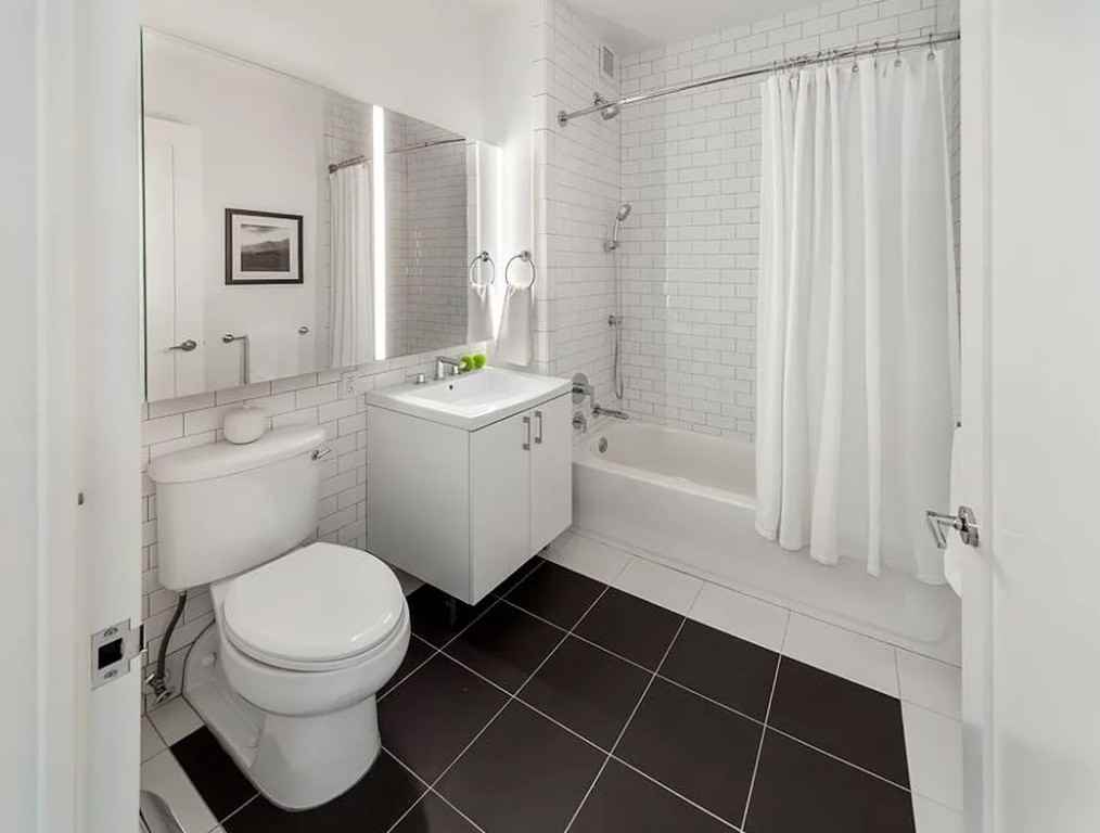 Pine St #2306 - Photo 5 of 10