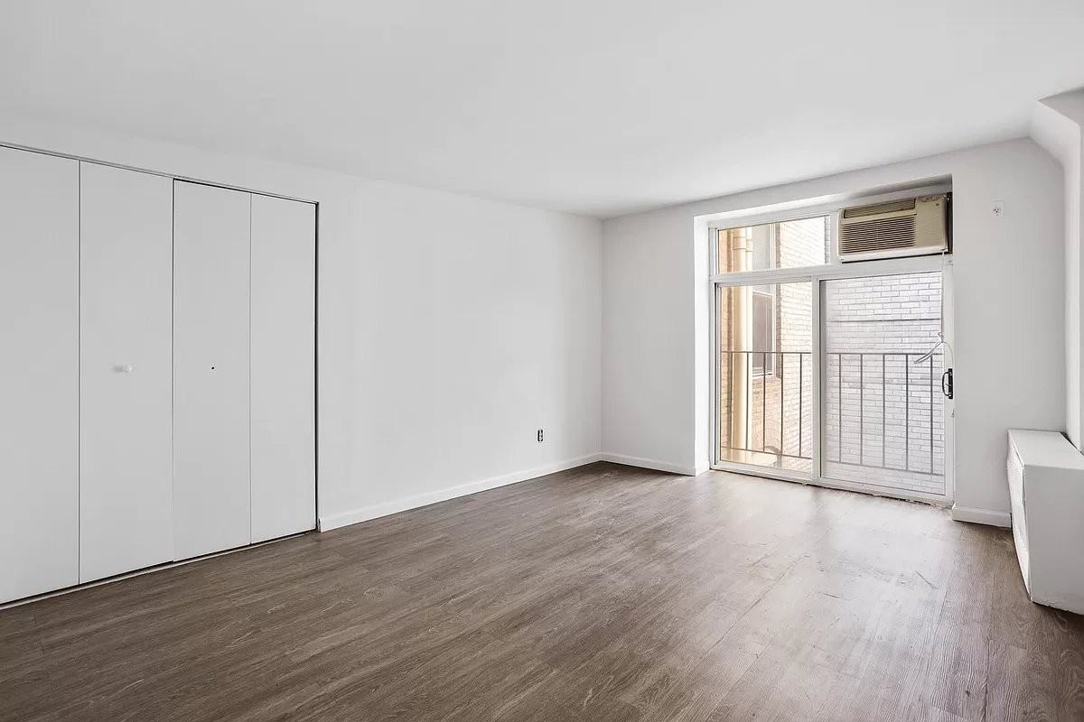 Gold St #623 - Photo 7 of 15