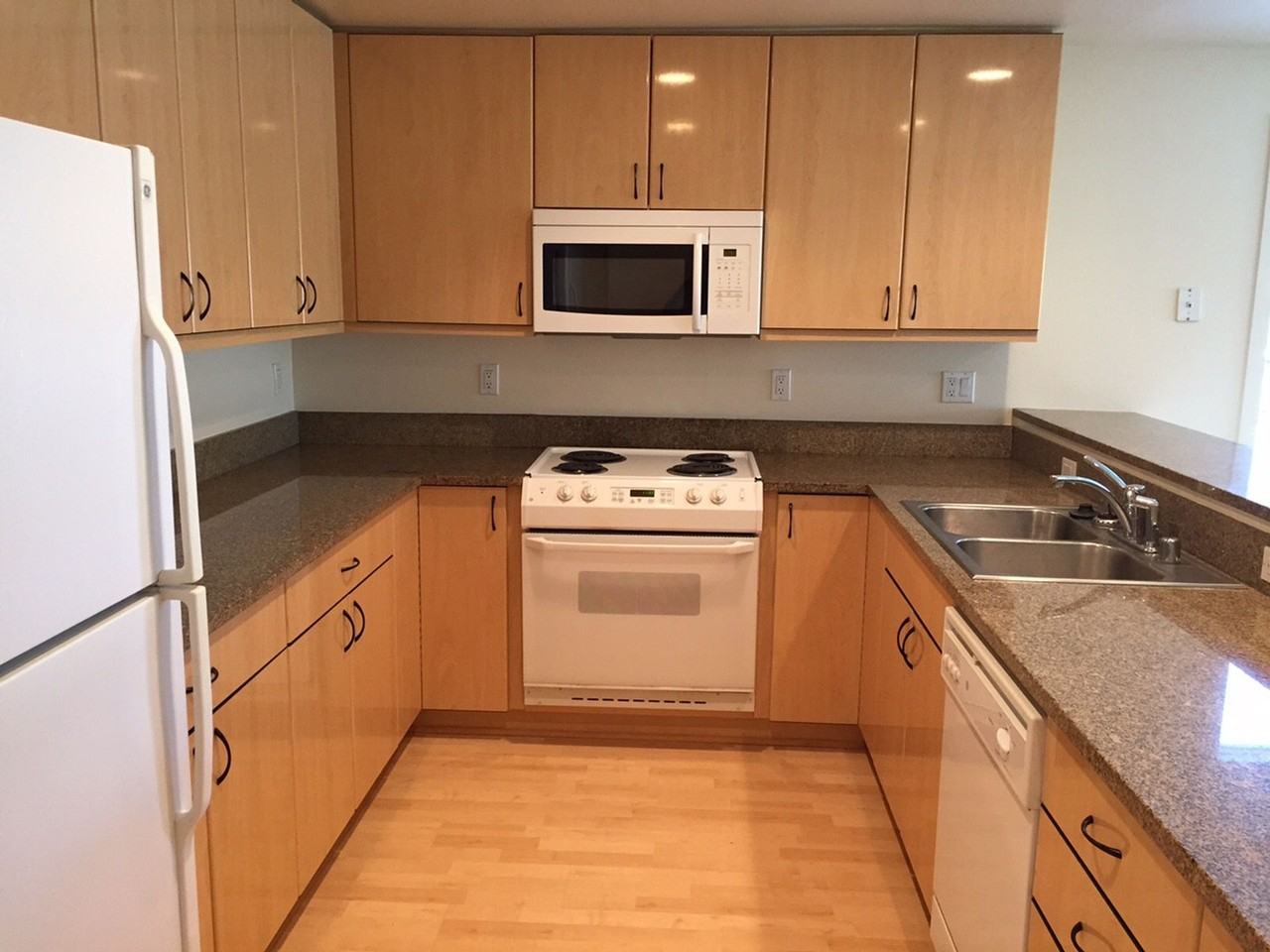 Downtown Mercer Island designed by Roger Newell - Photo 6 of 50