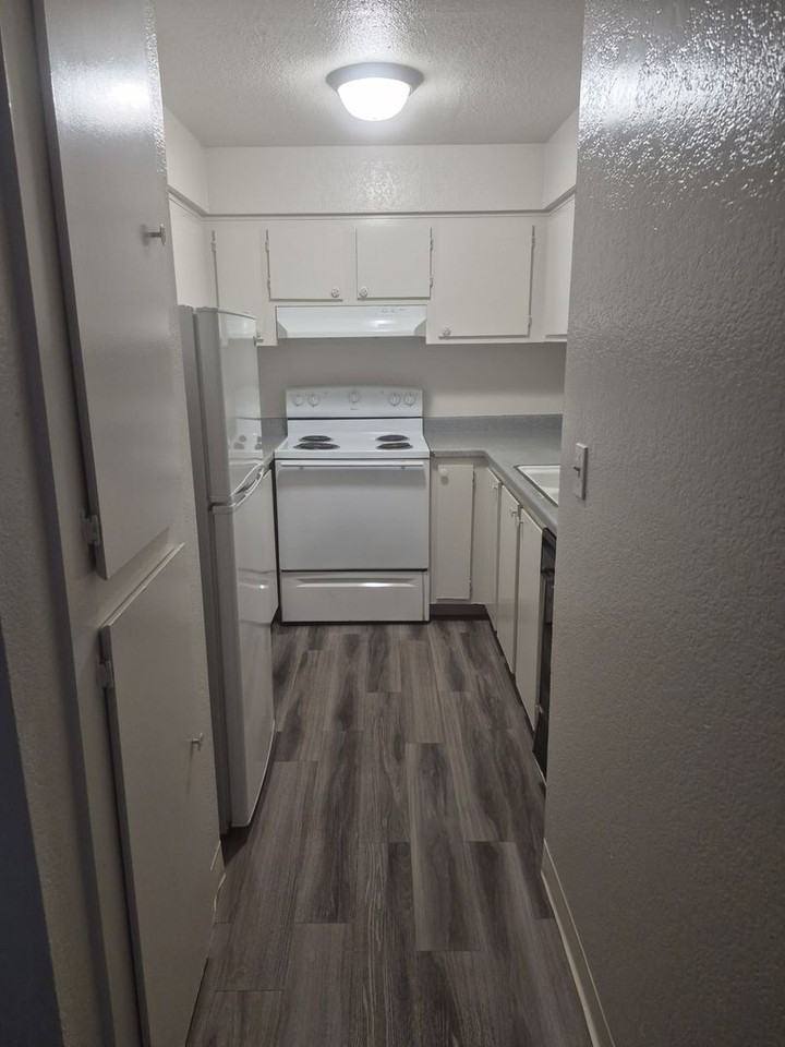 3800 Madison Ave - Photo 7 of 14