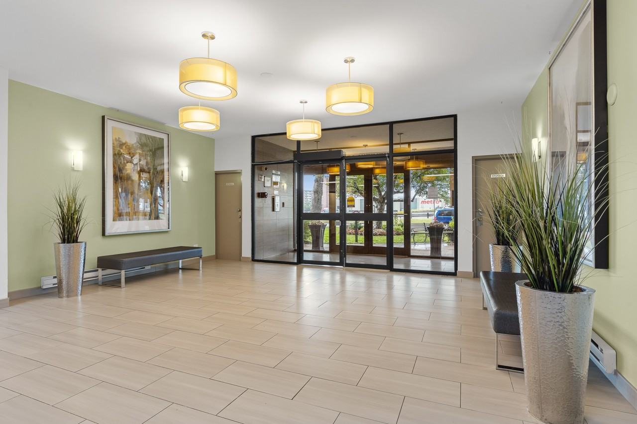 Lakeview Apartments - Photo 6 of 47