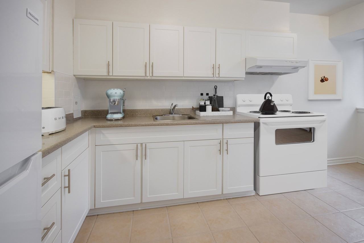 Juliana Apartments - Photo 5 of 8