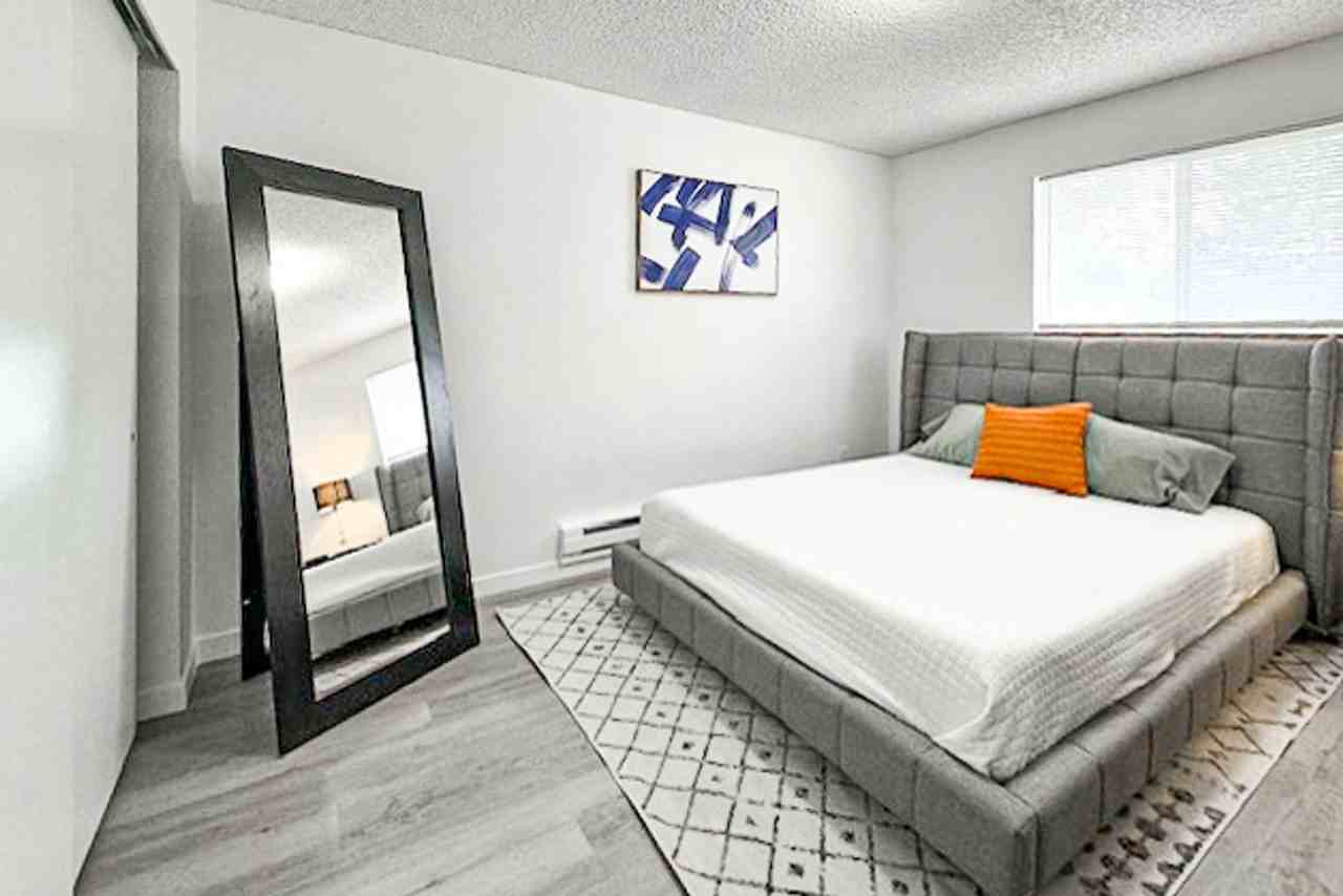 Latah Apartments - Photo 4 of 7