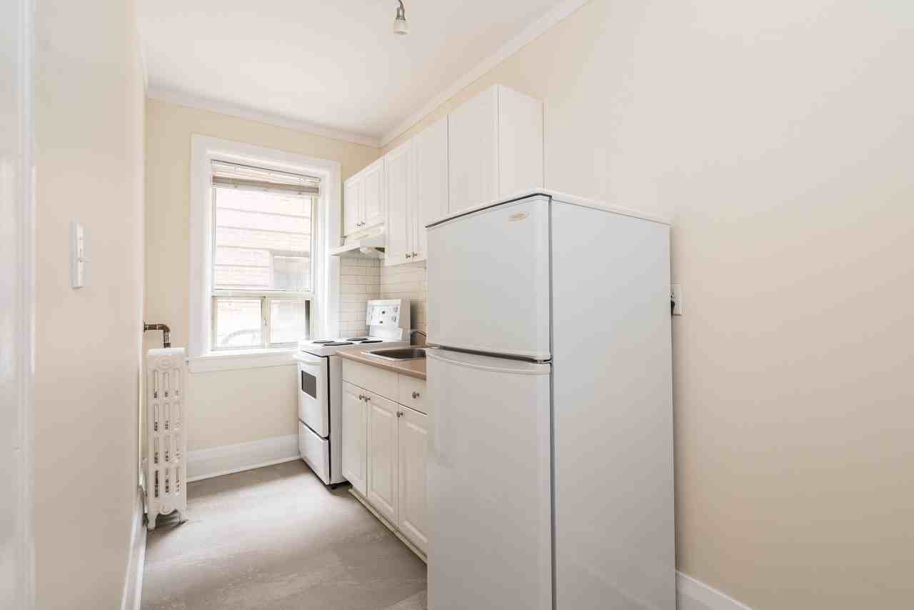 1 Claude Avenue - Photo 2 of 12