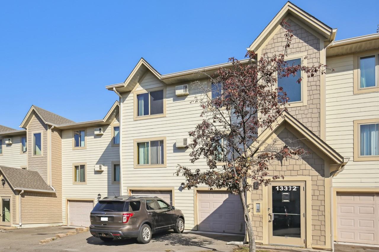 13336 Parkwood Dr #220 - Photo 4 of 35