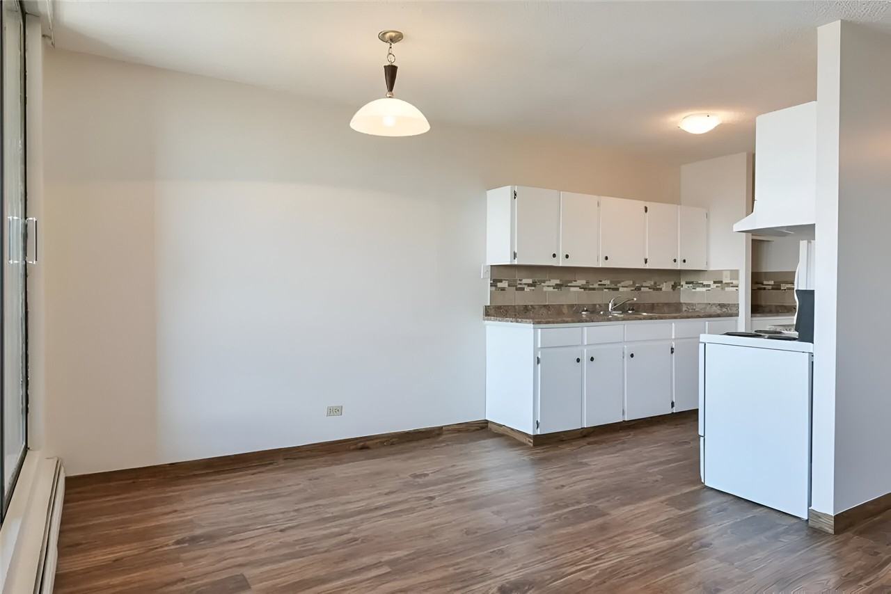 Kingsway Lofts & Apartments - Photo 6 of 23