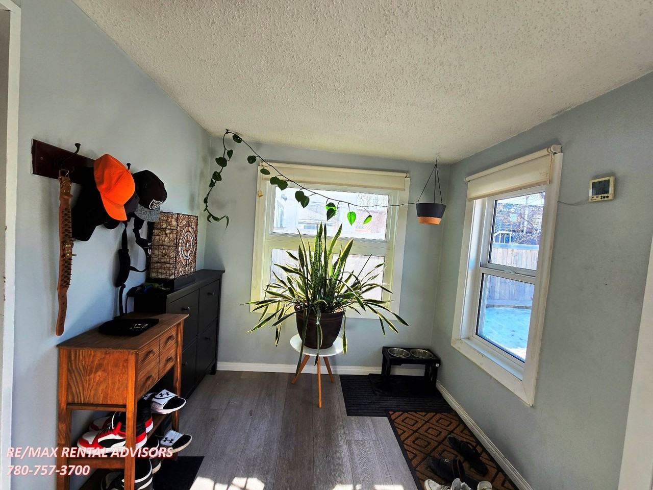 11820 65 Street Northwest - Photo 6 of 17