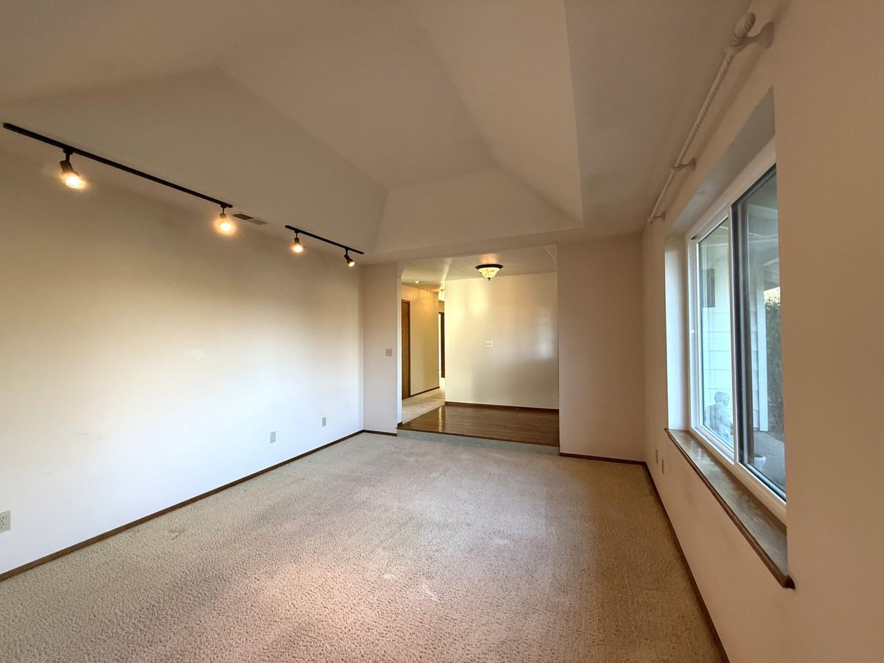 51 Westgrove Ct #1 - Photo 5 of 20