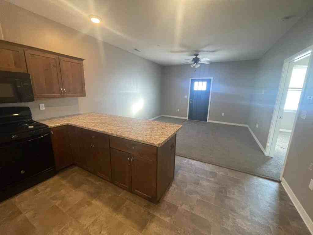 Willow Creek Townhomes - Photo 4 of 9