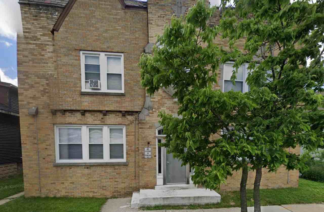 3811 W Hampton - Photo 3 of 7