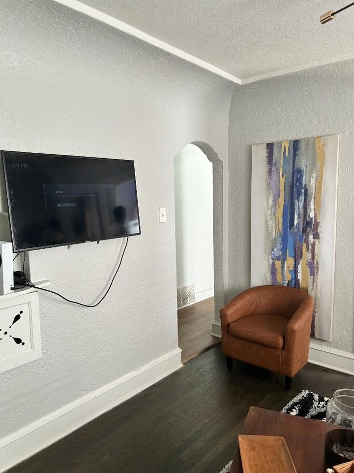 3811 W Hampton - Photo 5 of 7