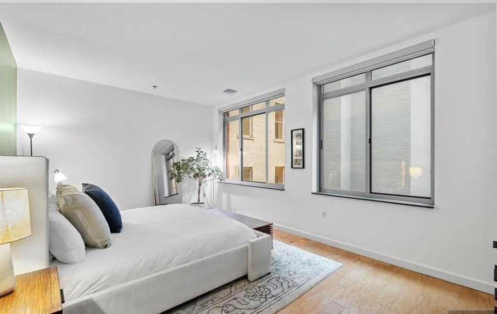 25 Mcwilliams Pl - Photo 2 of 10