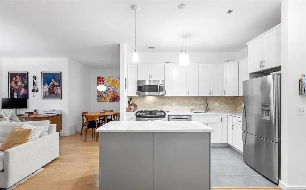 25 Mcwilliams Pl - Photo 4 of 10