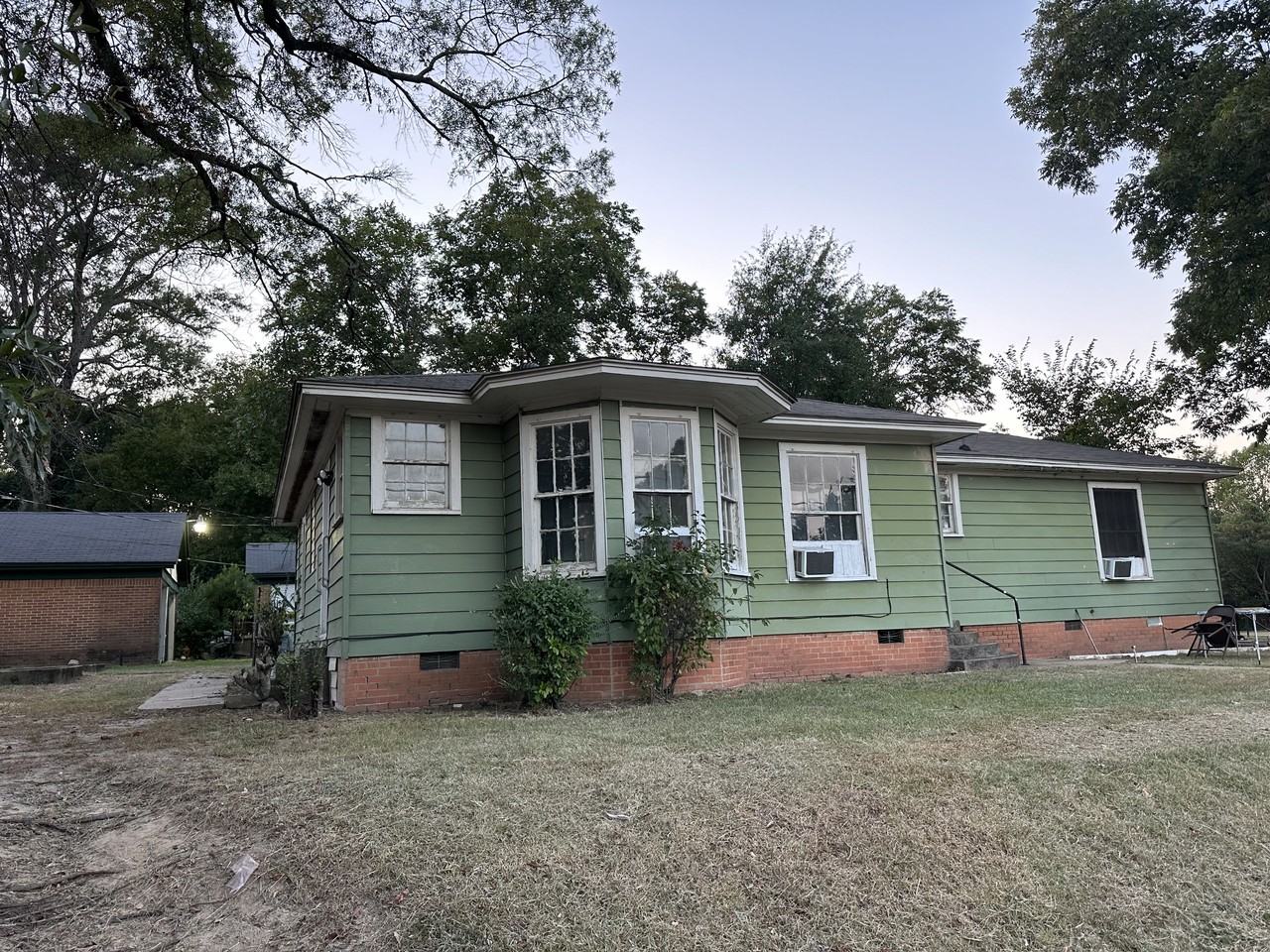 519 Grand Ave #1 - Photo 3 of 15