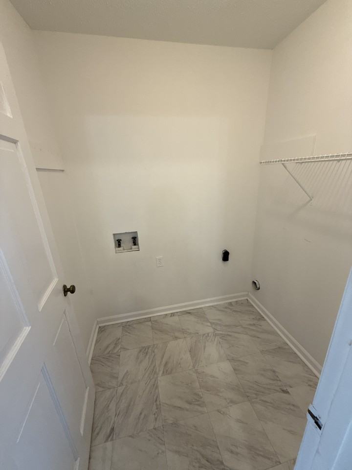 2151 Westmead Dr Sw #1 - Photo 6 of 14