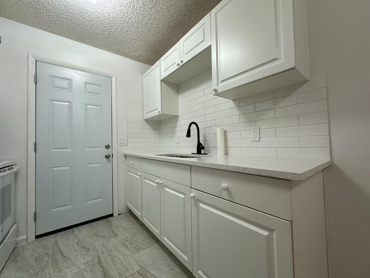 Gilmore Ave Quadplex - Photo 7 of 10