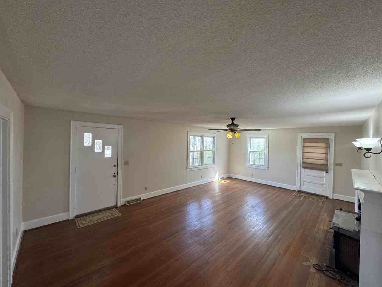 108 Winding Creek Rd - Photo 3 of 20