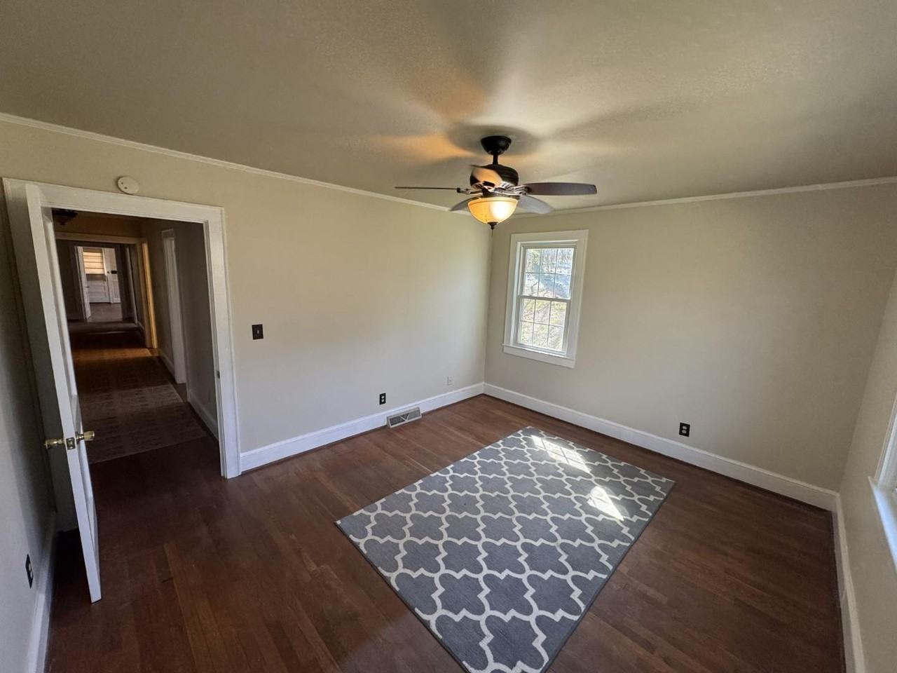 108 Winding Creek Rd - Photo 5 of 20