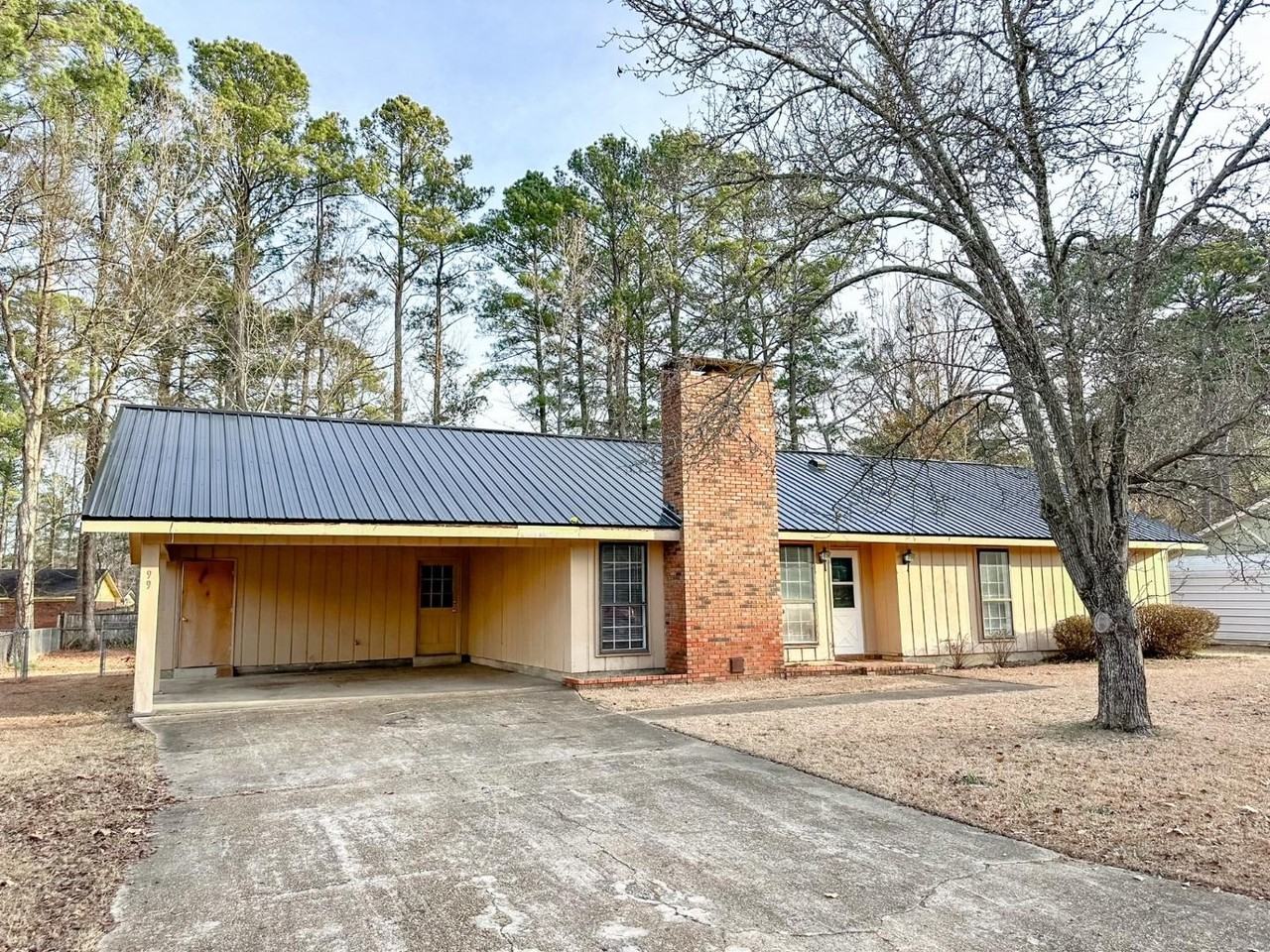 99 Gardenia Dr - Photo 4 of 20